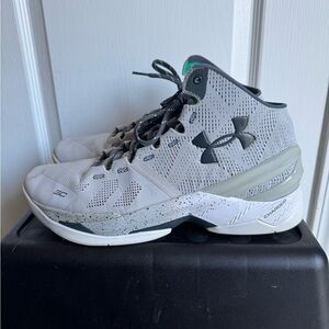 Under Armour Curry 2 The‎ Storm Sneakers Mens Sz 11 White Gray Basketball Shoes